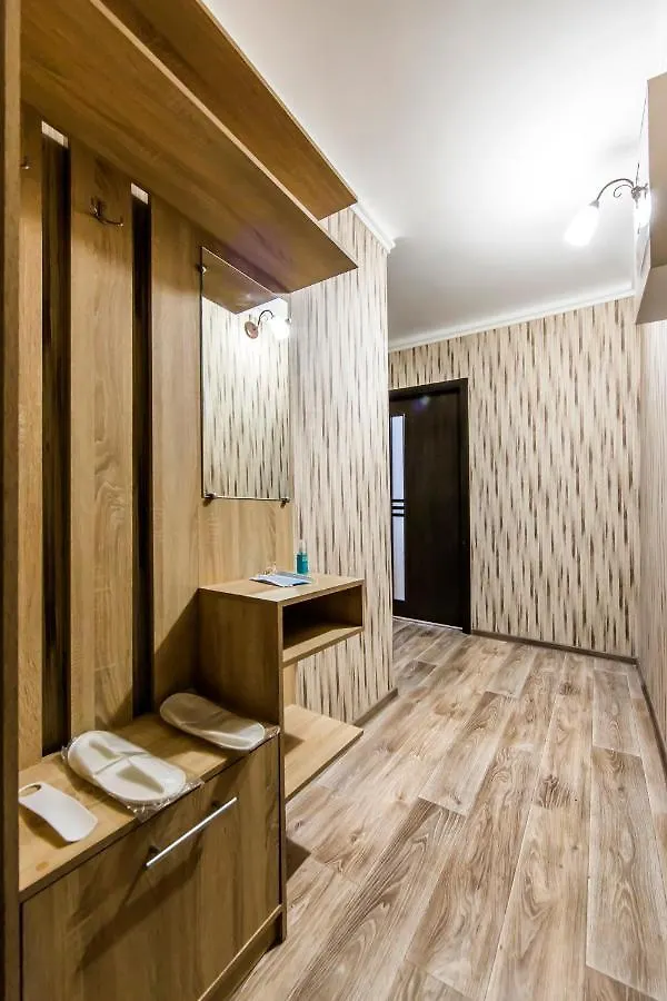 Apartment Near Zhitomirskaya Metro Station, Nikolay Krasnova Street 基輔